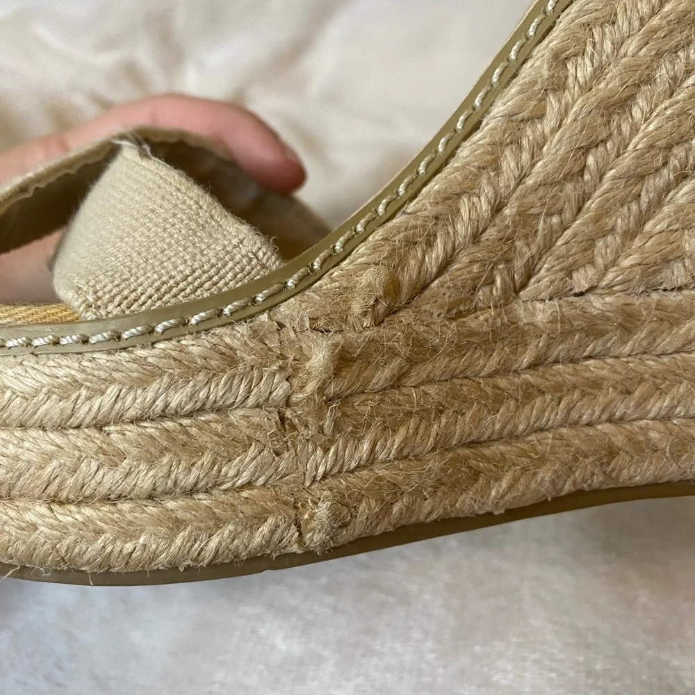 Steve Madden Eira Espadrille Wedge Size 10 Beige Stretchy Strappy Sandal Heel